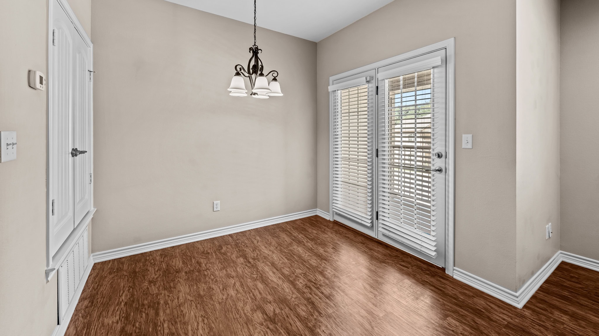 The Stonegate Photos Slider - Thumbnail