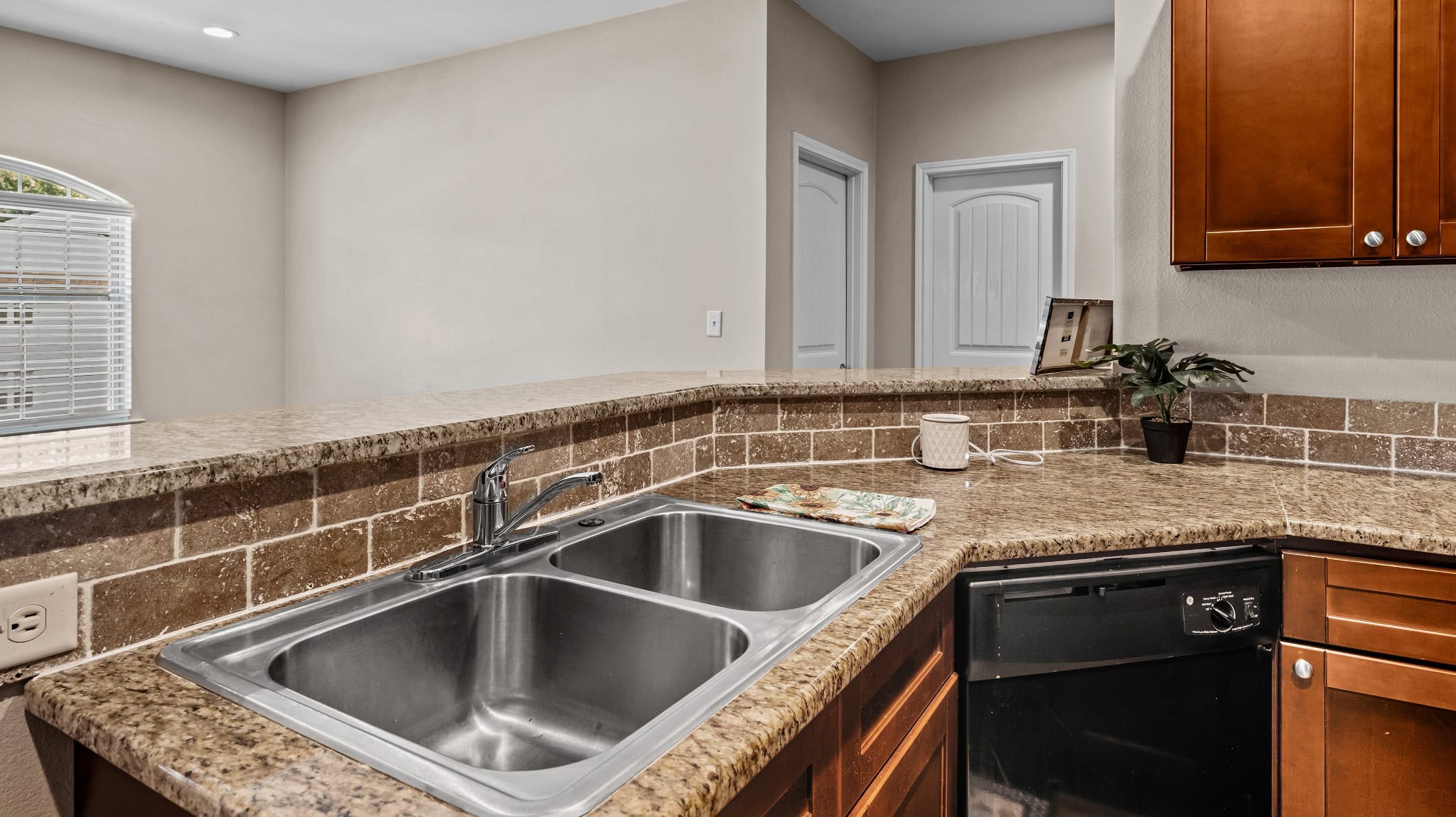 The Stonegate Photos Slider - Thumbnail